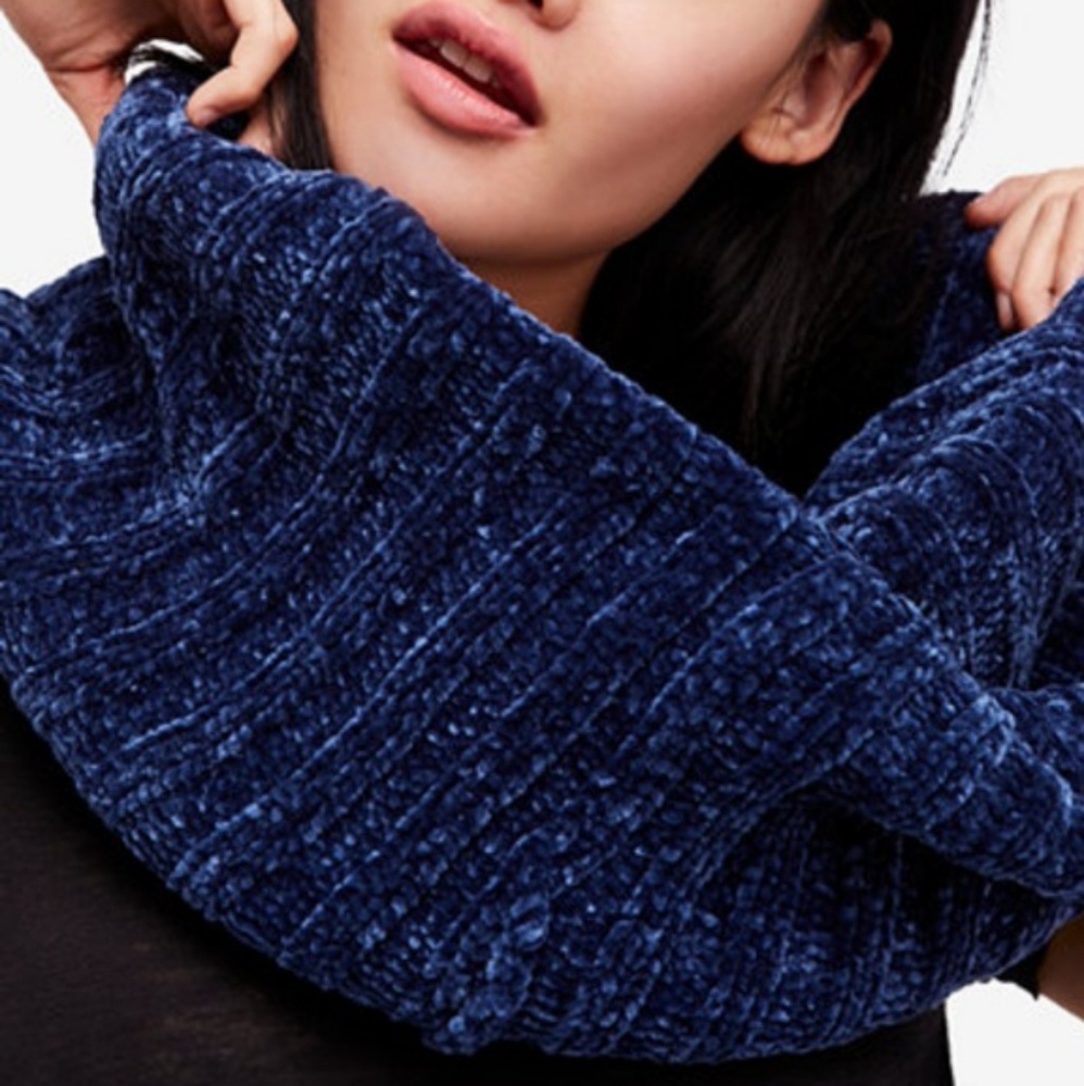 Free People Love Bug Chenille Twisted Scarf